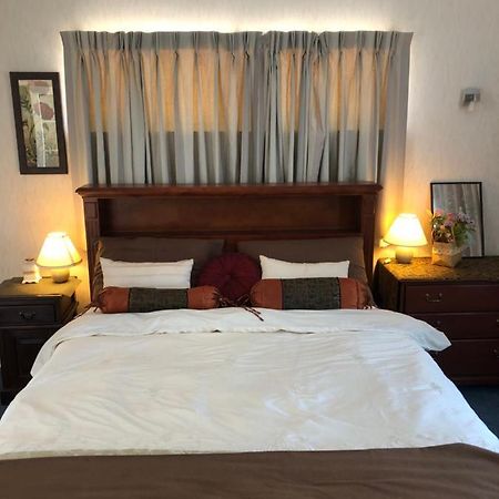 A Cozy Room With It'S Own Privacy アッパー・ハット エクステリア 写真